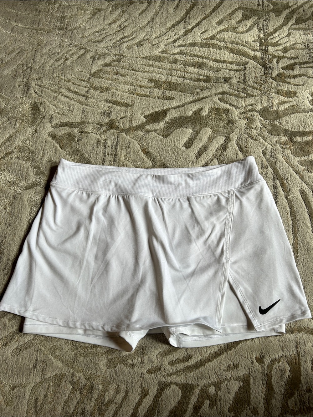 Nike White Women’s Tennis Skort